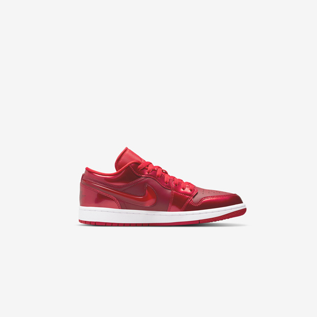 Кроссовки WMNS Air Jordan 1 Low SE DH5893-600 5 Кроссовки WMNS Air Jordan 1 Low SE DH5893-600 для женщин