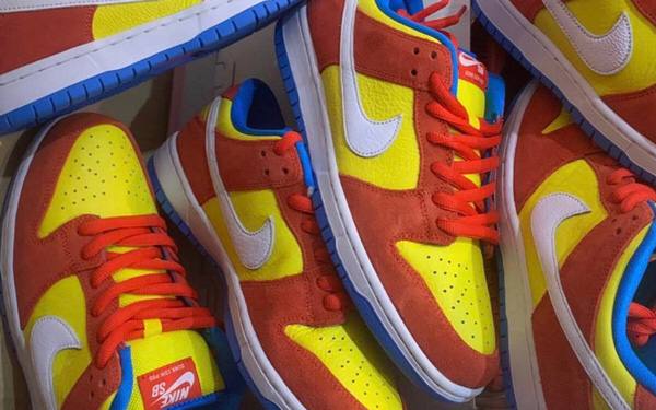 Оригінальні кросівки Nike
