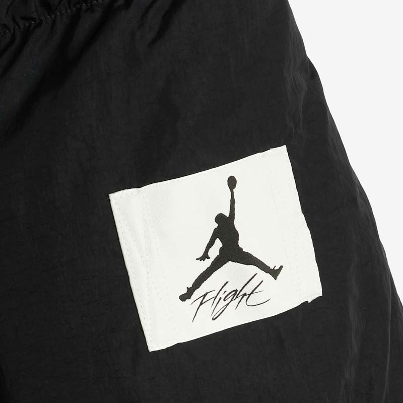 Куртка Jordan M J ESS STMT Parka DQ7346-010 4 Куртка Jordan M J ESS STMT Parka DQ7346-010