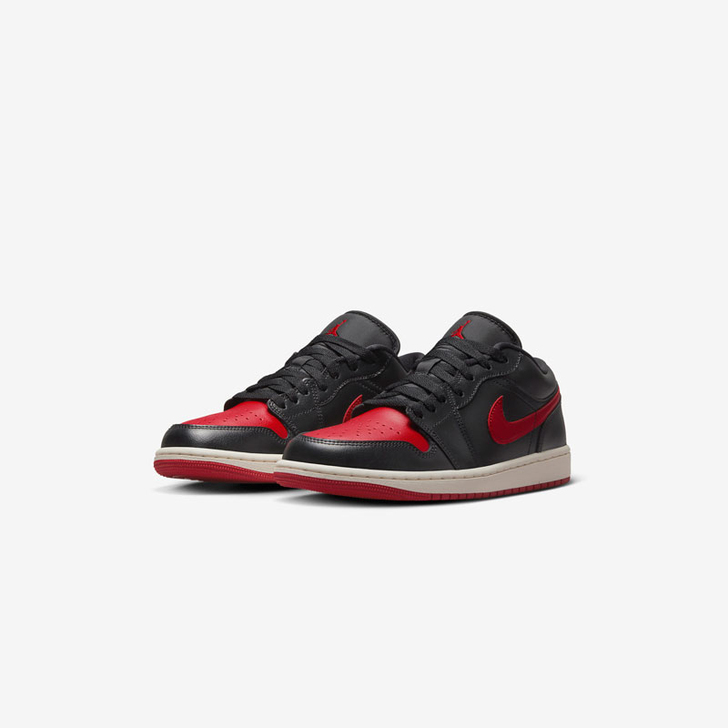 Кросівки W Air Jordan 1 Low DC0774-061 2 Кросівки W Air Jordan 1 Low DC0774-061