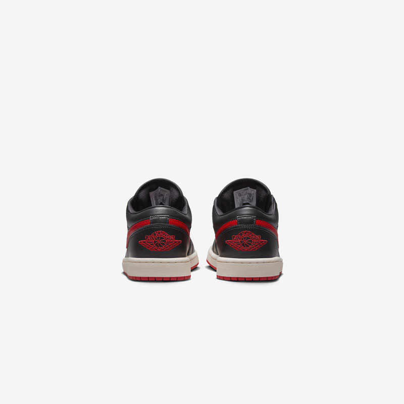 Кросівки W Air Jordan 1 Low DC0774-061 4 Кросівки W Air Jordan 1 Low DC0774-061