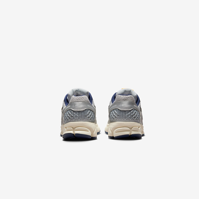 Кросівки Nike Vomero 5 FJ4151-001 4 Кросівки Nike Vomero 5 FJ4151-001