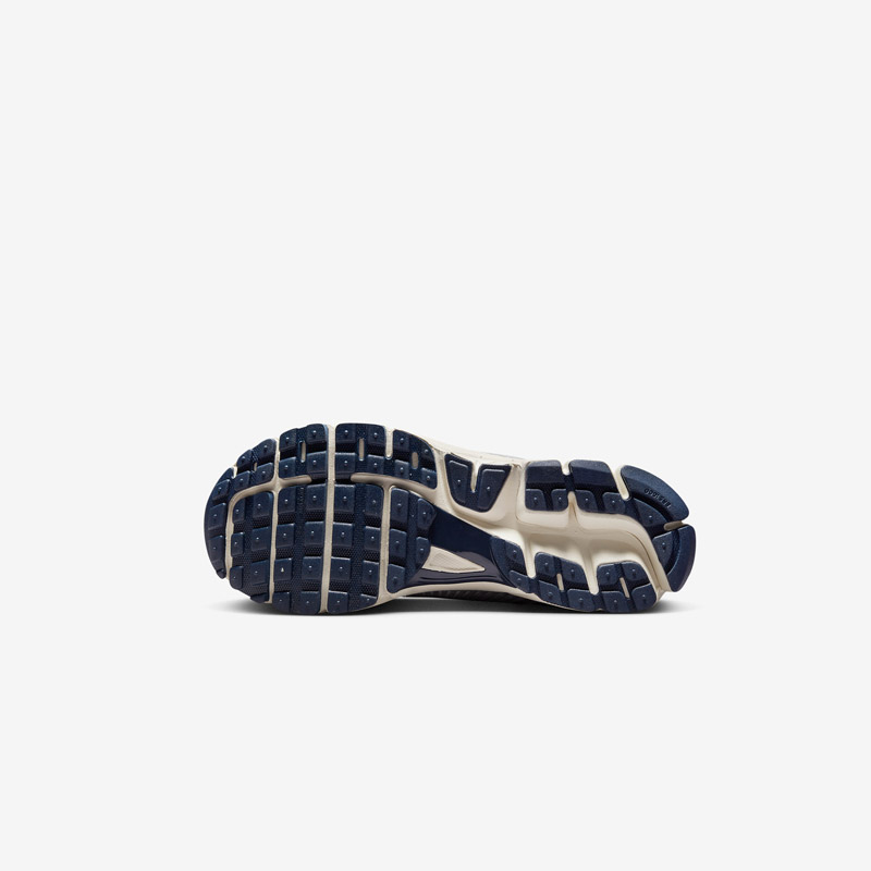Кросівки Nike Vomero 5 FJ4151-001 6 Кросівки Nike Vomero 5 FJ4151-001
