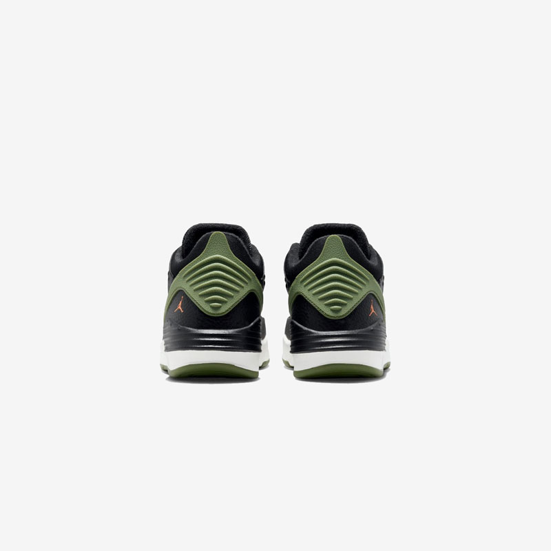 Кросівки Jordan Max Aura 5 DZ4352-003 4 Кросівки Jordan Max Aura 5 DZ4352-003