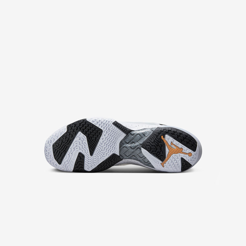 Кросівки Air Jordan 37 “Oreo” DD6958-108 6 Кросівки Air Jordan 37 “Oreo” DD6958-108
