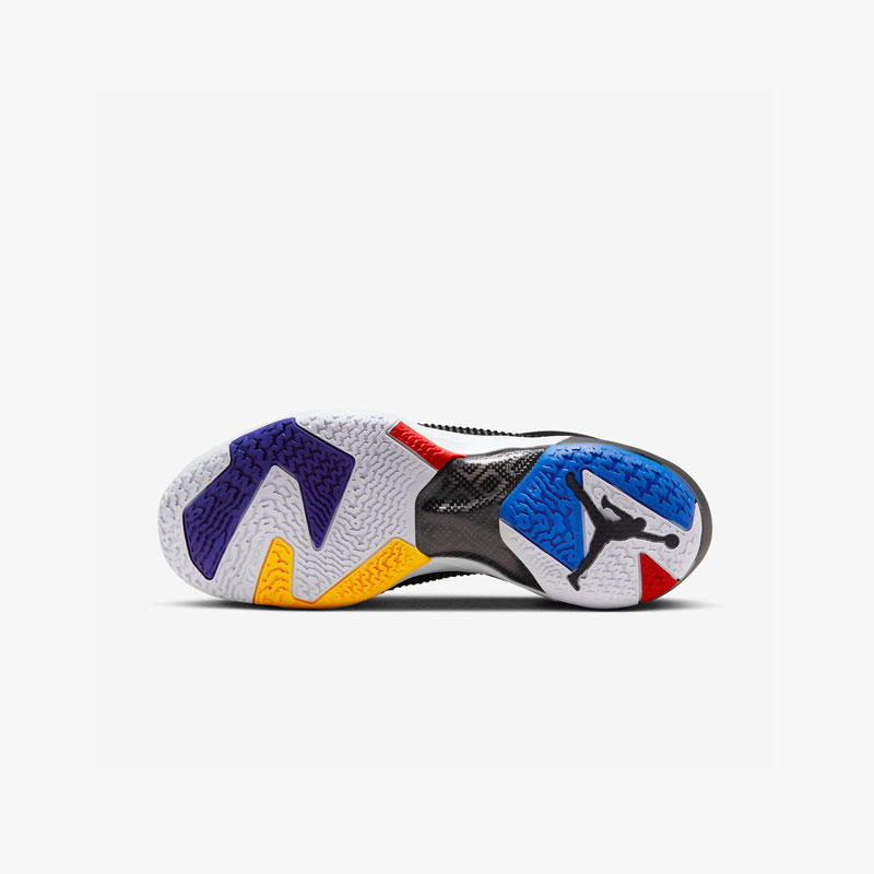 Кросівки Air Jordan XXXVII Low DQ4122-061 6 Кросівки Air Jordan XXXVII Low DQ4122-061