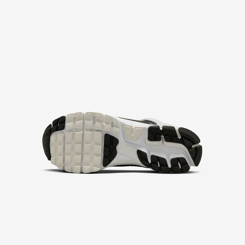 Кросівки Nike Vomero 5 FB9149-101 6 Кросівки Nike Vomero 5 FB9149-101