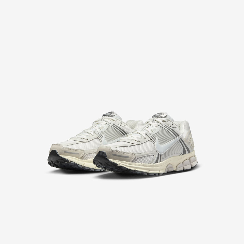Кросівки Nike Vomero 5 HF0731-007 2 Кросівки Nike Vomero 5 HF0731-007