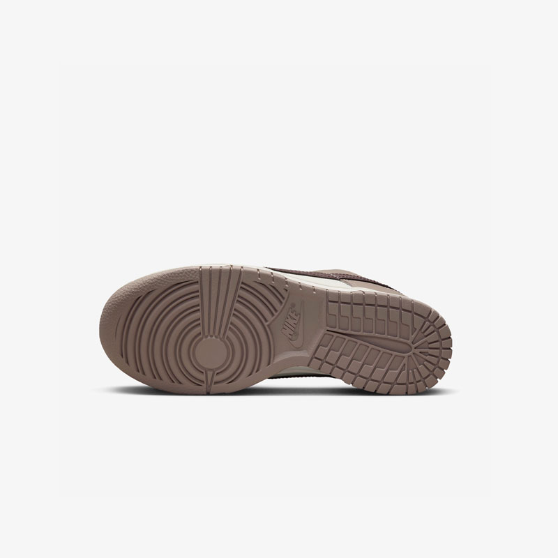 Кросівки Nike W Dunk Low Diffused Taupe DD1503-125 6 Кросівки Nike W Dunk Low "Diffused Taupe" DD1503-125