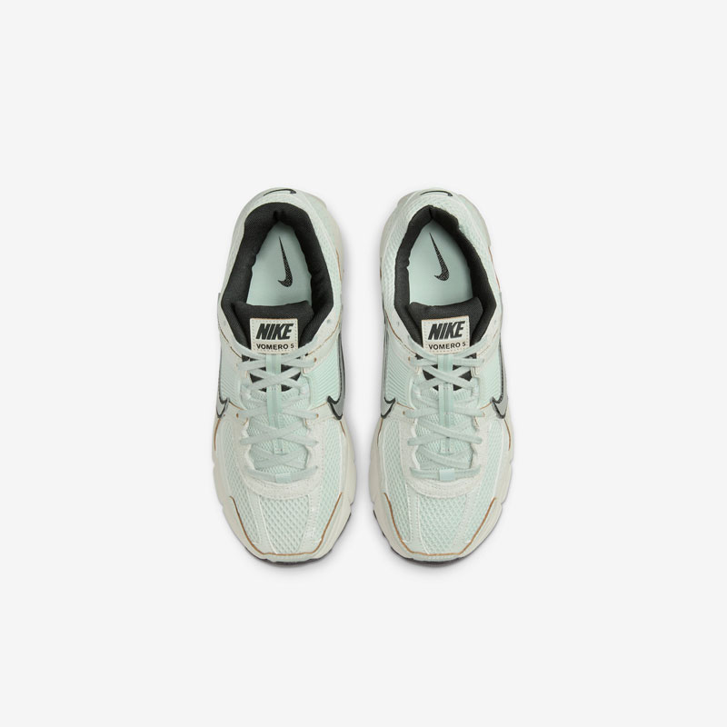 Кросівки Nike W Zoom Vomero 5 FN6742-001 3 Кросівки Nike W Zoom Vomero 5 FN6742-001