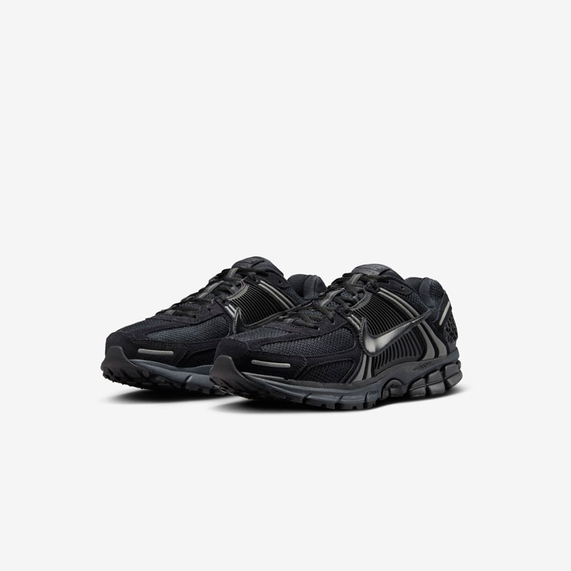Кросівки Nike Zoom Vomero 5 HF1553-001 2 Кросівки Nike Zoom Vomero 5 HF1553-001