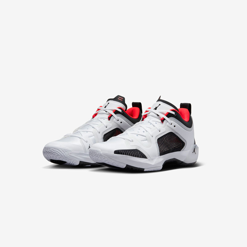 Кросівки Nike Air Jordan 37 Low DQ4122-100 2 Кросівки Nike Air Jordan 37 Low DQ4122-100