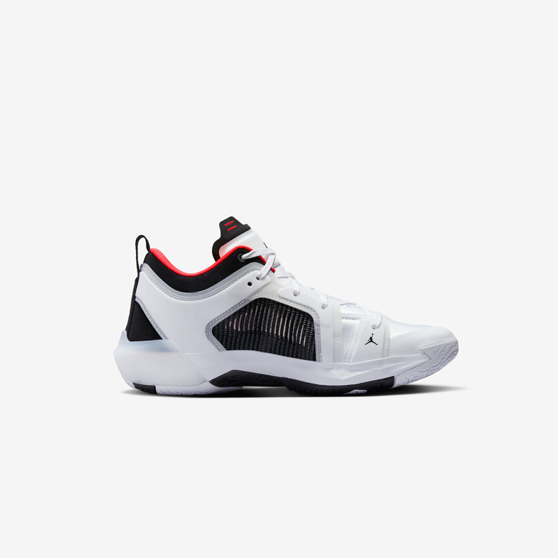 Кросівки Nike Air Jordan 37 Low DQ4122-100 5 Кросівки Nike Air Jordan 37 Low DQ4122-100