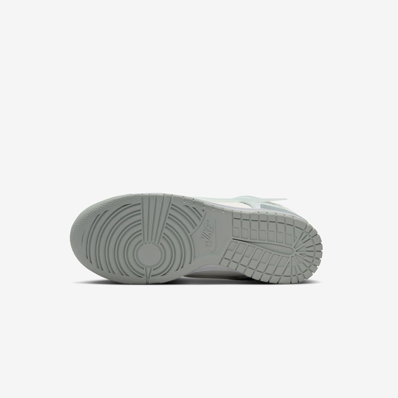 Кросівки Nike W Dunk Low Twist Light Silver DZ2794-004 6 Кросівки Nike W Dunk Low Twist "Light Silver" DZ2794-004