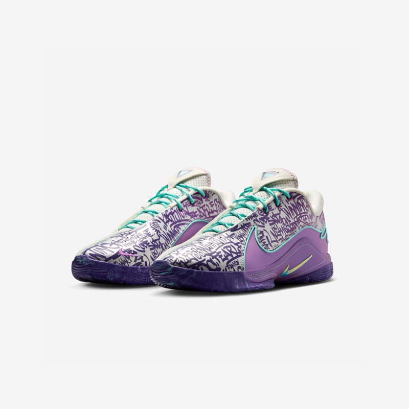 Кросівки Nike LeBron 22 Frozen Grapes HV8454-001 2 Кросівки Nike LeBron 22 "Frozen Grapes" HV8454-001