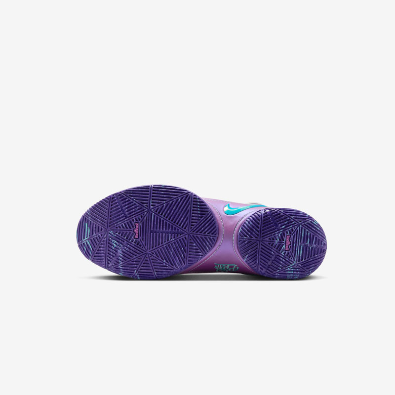 Кросівки Nike LeBron 22 Frozen Grapes HV8454-001 6 Кросівки Nike LeBron 22 "Frozen Grapes" HV8454-001