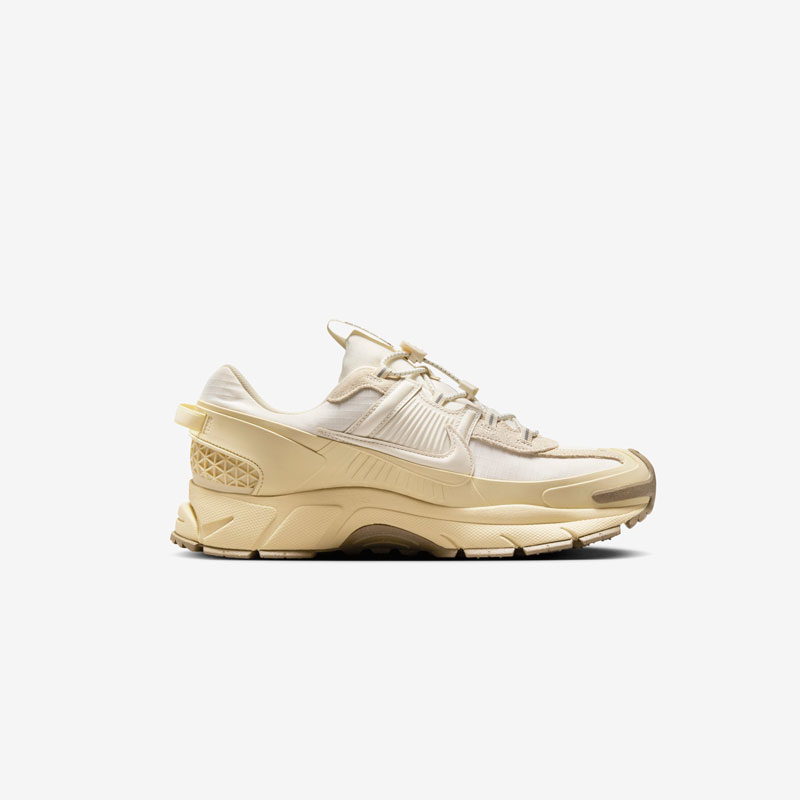 Кросівки Nike W Zoom Vomero 5 Roam FV2295-101 5 Кросівки Nike Zoom Vomero 5 Roam FV2295-101