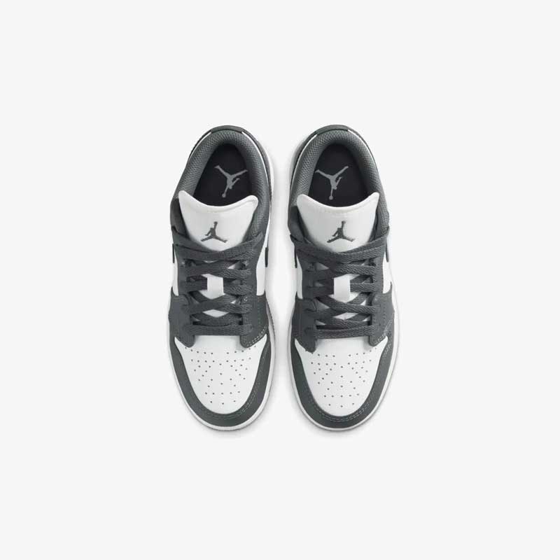 Кросівки Air Jordan 1 Low GS Iron Grey 553560-044 3 Кросівки Air Jordan 1 Low GS "Iron Grey" 553560-044