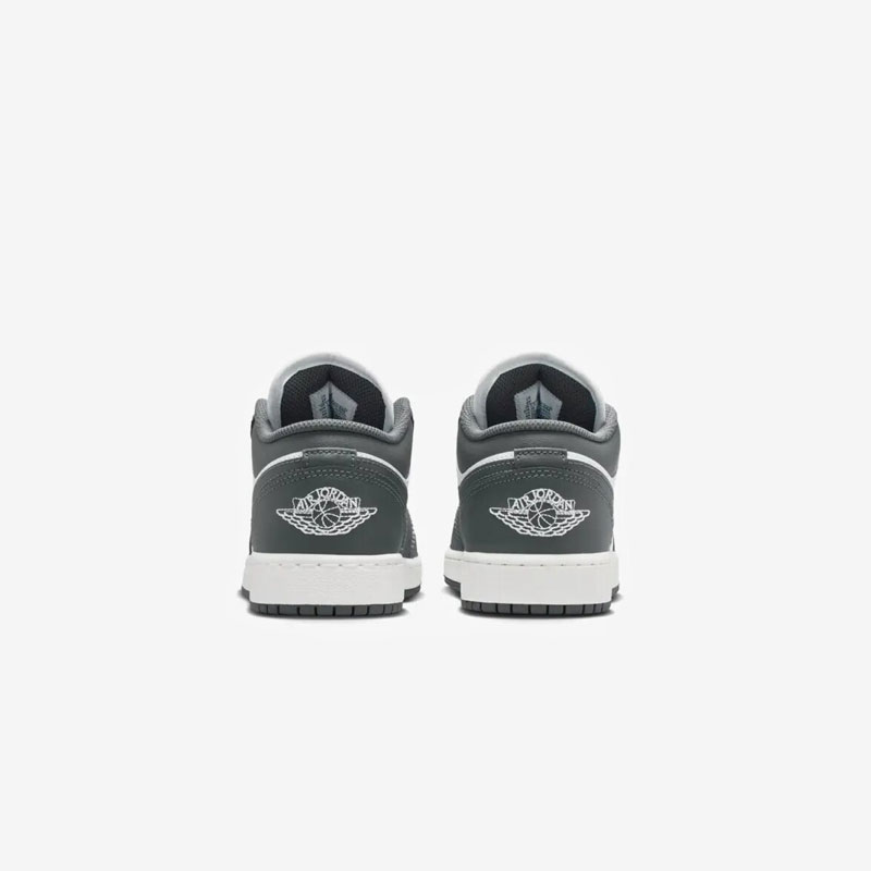 Кросівки Air Jordan 1 Low GS Iron Grey 553560-044 4 Кросівки Air Jordan 1 Low GS "Iron Grey" 553560-044