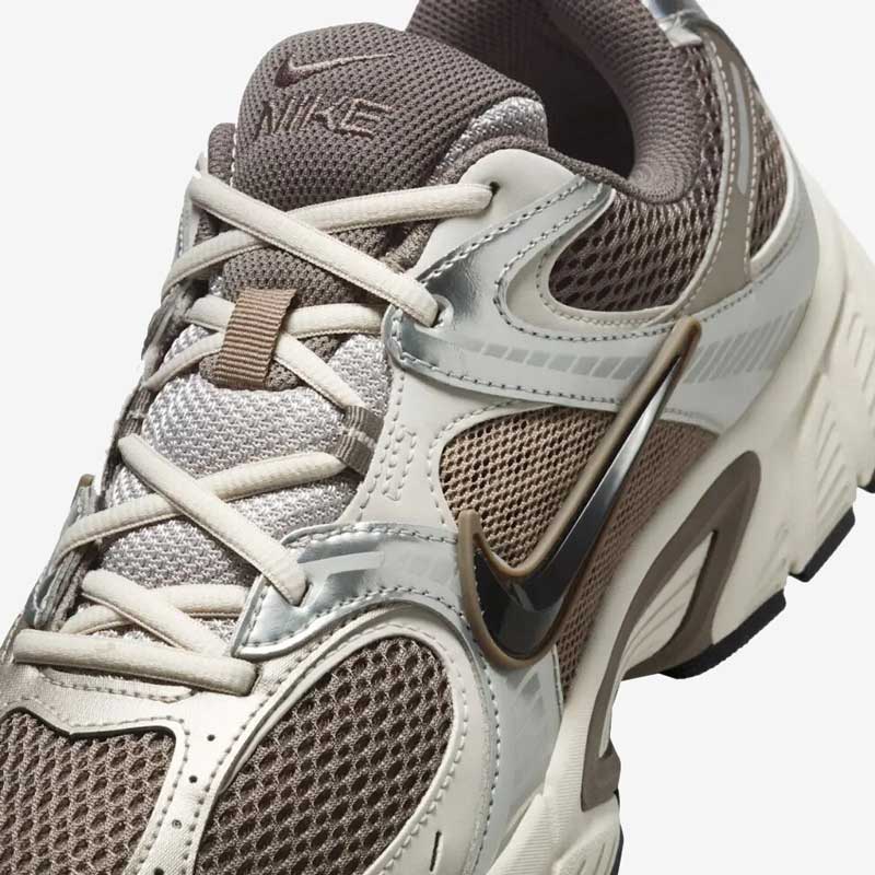 Кросівки Nike V5 RNR Cave Stone HJ5228-200 7 Кросівки Nike V5 RNR "Cave Stone" HJ5228-200