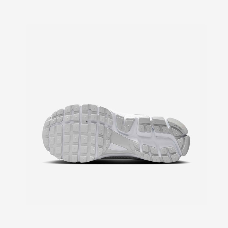 Кросівки Nike W Vomero 5 Chrome Toe HF7723-100 6 Кросівки Nike W Vomero 5 "Chrome Toe" HF7723-100
