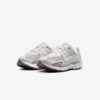 Кроссовки Nike W Vomero 5