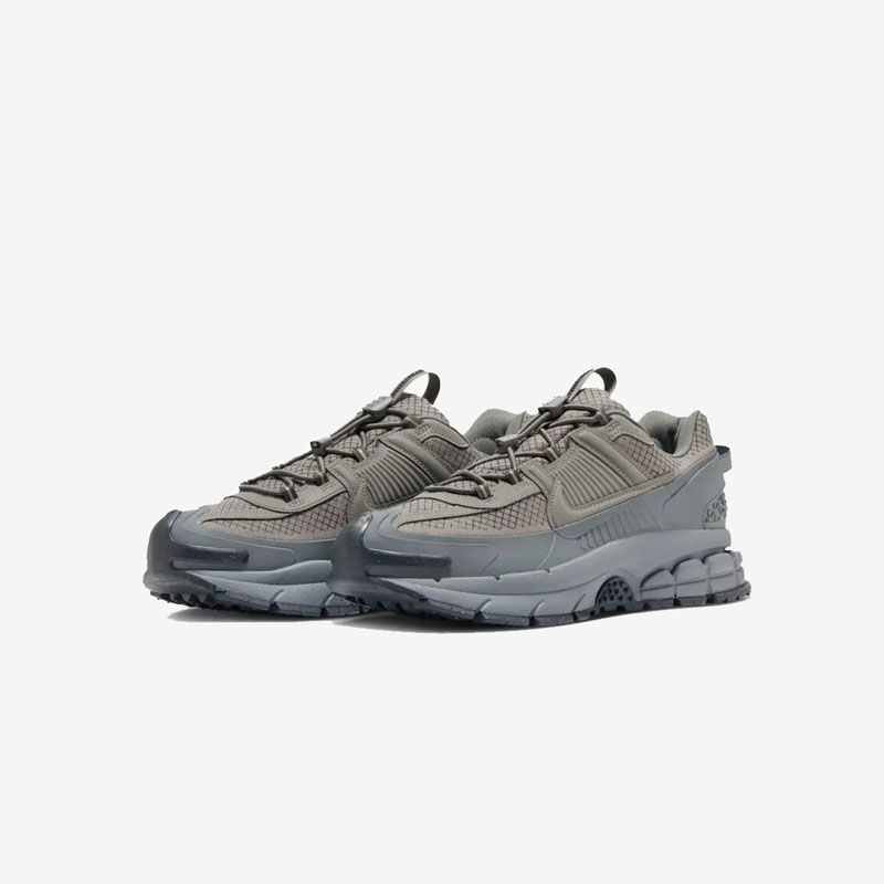 Кросівки Nike Zoom Vomero Roam Pewter HV6901-001 9 Кросівки Nike Zoom Vomero Roam "Pewter" HV6901-001