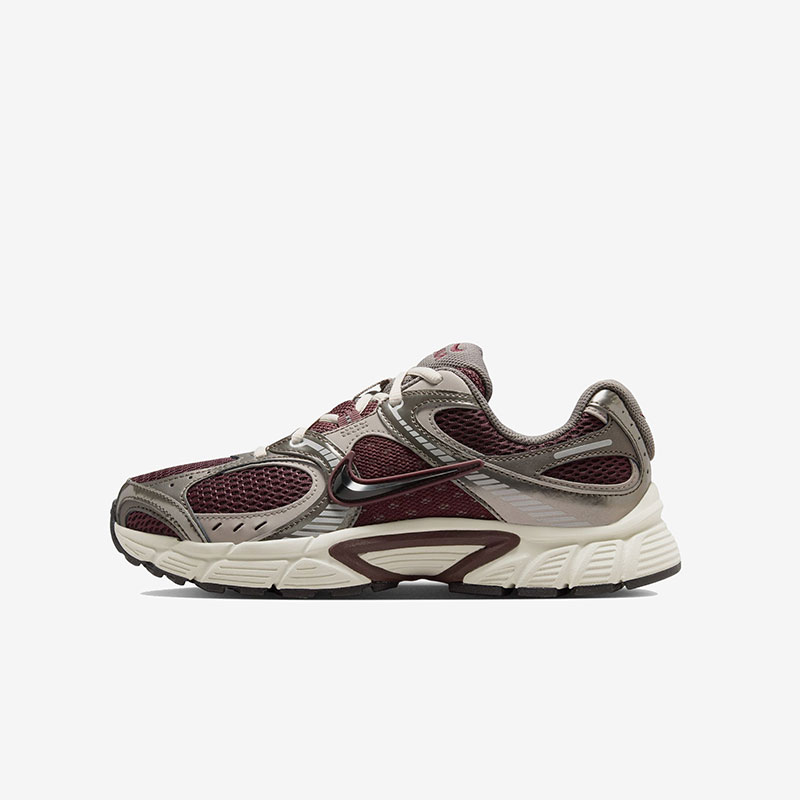 Кросівки Nike V5 RNR W Burgundy Crush HQ7901-602 1 Кросівки Nike V5 RNR W "Burgundy Crush" HQ7901-602