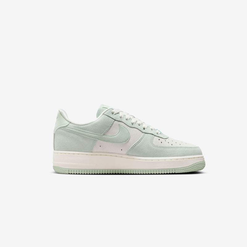 Кросівки Nike W Air Force 1 Low Spruce Aura HQ1497-099 5 Кросівки Nike W Air Force 1 Low "Spruce Aura" HQ1497-099