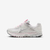 Кроссовки Nike W Vomero 5 