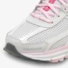 Кроссовки Nike W Vomero 5