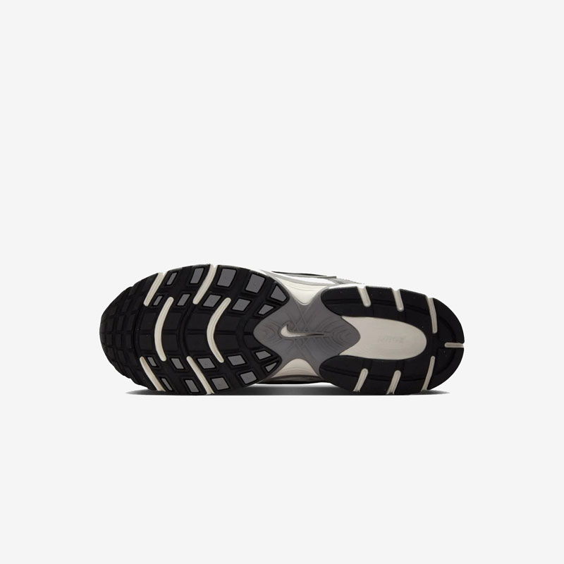 Кросівки Nike V5 RNR Grey HJ5228-009 5 Кросівки Nike V5 RNR "Grey" HJ5228-009