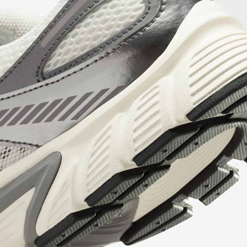 Кросівки Nike V5 RNR Grey HJ5228-009 7 Кросівки Nike V5 RNR "Grey" HJ5228-009