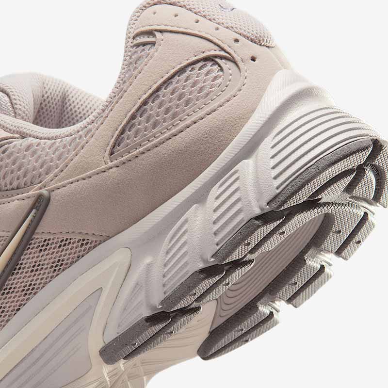 Кросівки Nike V5 RNR Moon Particle II6292-201 8 Кросівки Nike V5 RNR "Moon Particle" II6292-201