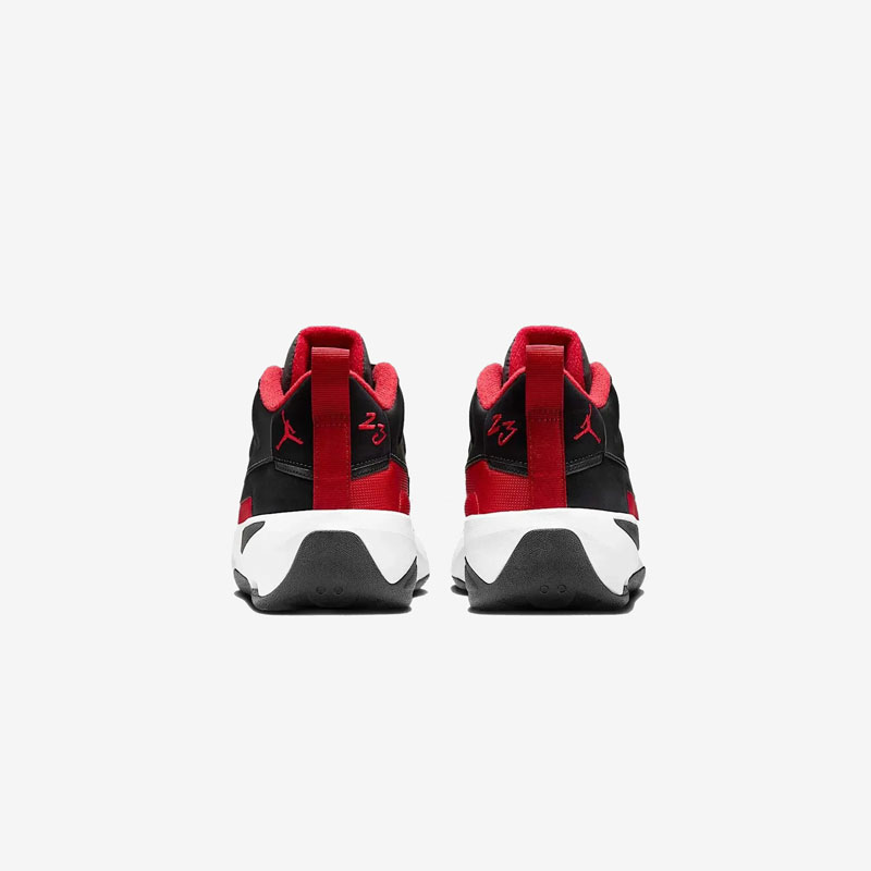 Кросівки Jordan Max Aura 7 Bred HQ2091-003 4 Кросівки Jordan Max Aura 7 "Bred" HQ2091-003