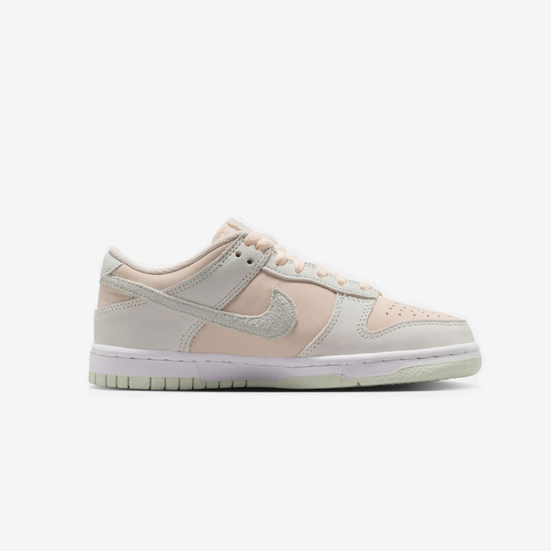 Кросівки Nike Dunk Low GS Suede IH4574-100 5 Кросівки Nike Dunk Low GS "Suede" IH4574-100