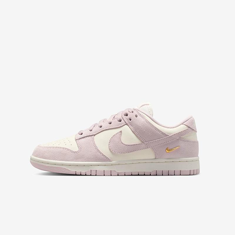 Кросівки Nike Dunk Low Pearl Pink Sail IO4244-100 1 Кросівки Nike Dunk Low "Pearl Pink Sail" IO4244-100