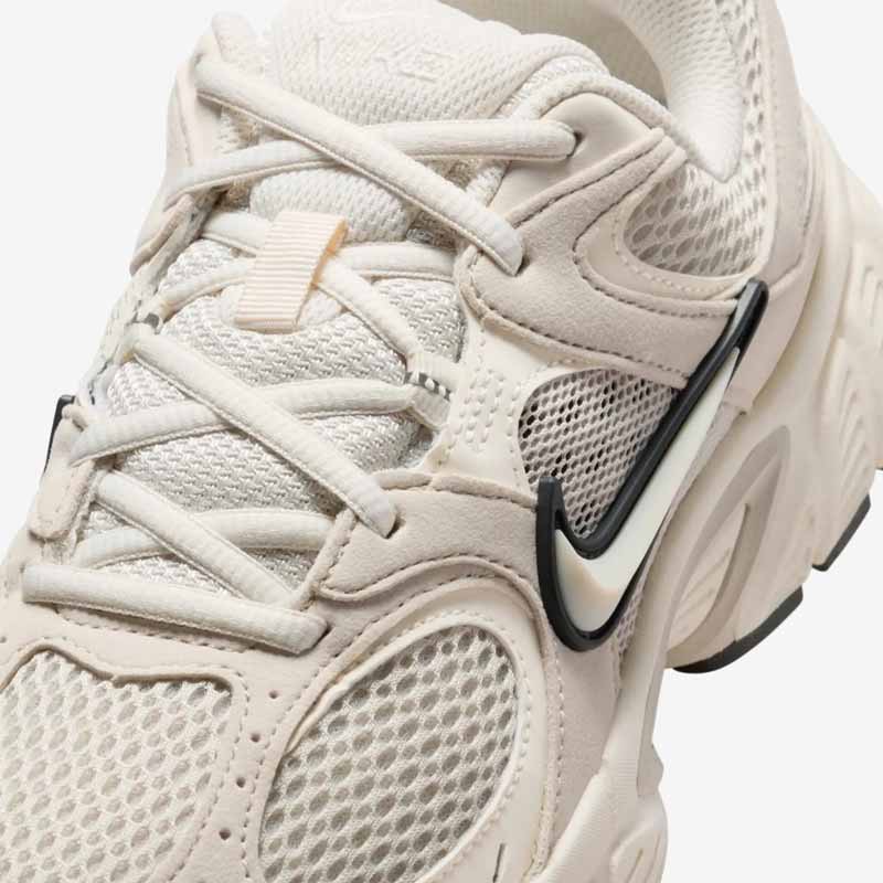 Кросівки Nike V5 RNR Light Orewood Brown II6294-100 7 Кросівки Nike V5 RNR "Light Orewood Brown" II6294-100