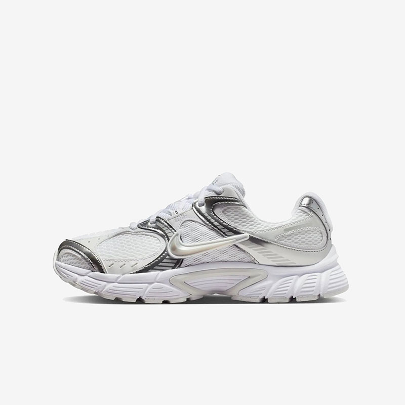 Кросівки Nike V5 RNR White Metallic Platinum HQ7901-112 1 Кросівки Nike V5 RNR "White Metallic Platinum" HQ7901-112
