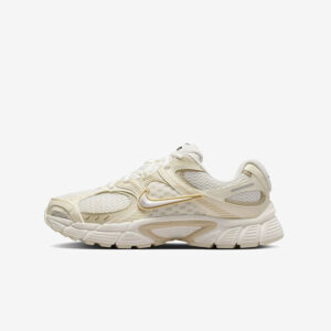 Кросівки Nike V5 RNR SE "Coconut Milk" IO0464-101